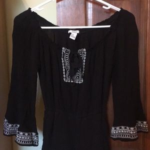 F21 Romper *Slightly Damaged*